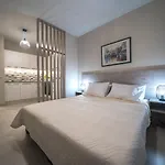 Largastrada Suites